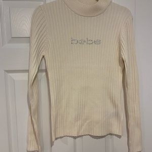 BEBE Off white long sleeve ribbed women’s sweater
